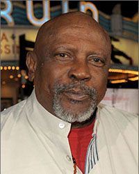  Louis Gossett Jr. 