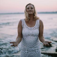 Love Living Radio with Emily Perkins - Ignite Your Whole Being!: The T Word.... TRUST