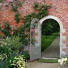 The Becoming You Show with Leah Roling: 89. Boundaries: It's Not About Them, It's About Us