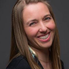 The Kornelia Stephanie Show: The Mirror to Your Waking Life with Kelly Lydick, M.A.